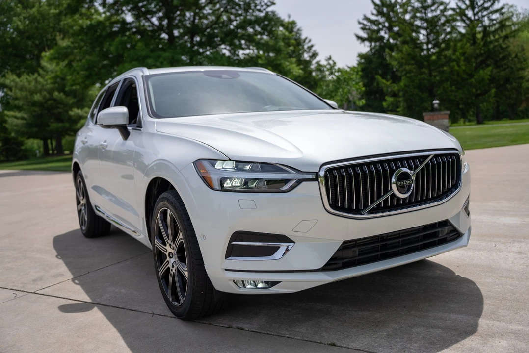 2018 Volvo XC60 2nd Gen - Image 13 of 31