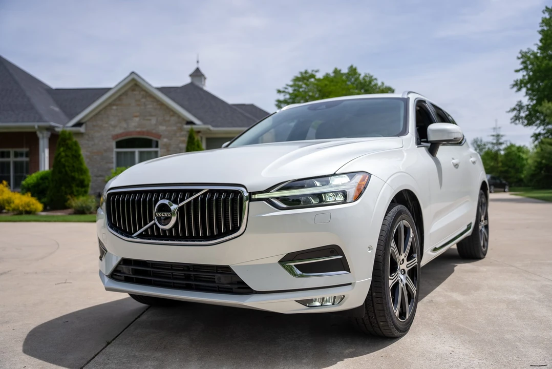 2018 Volvo XC60 2nd Gen - Image 5 of 31
