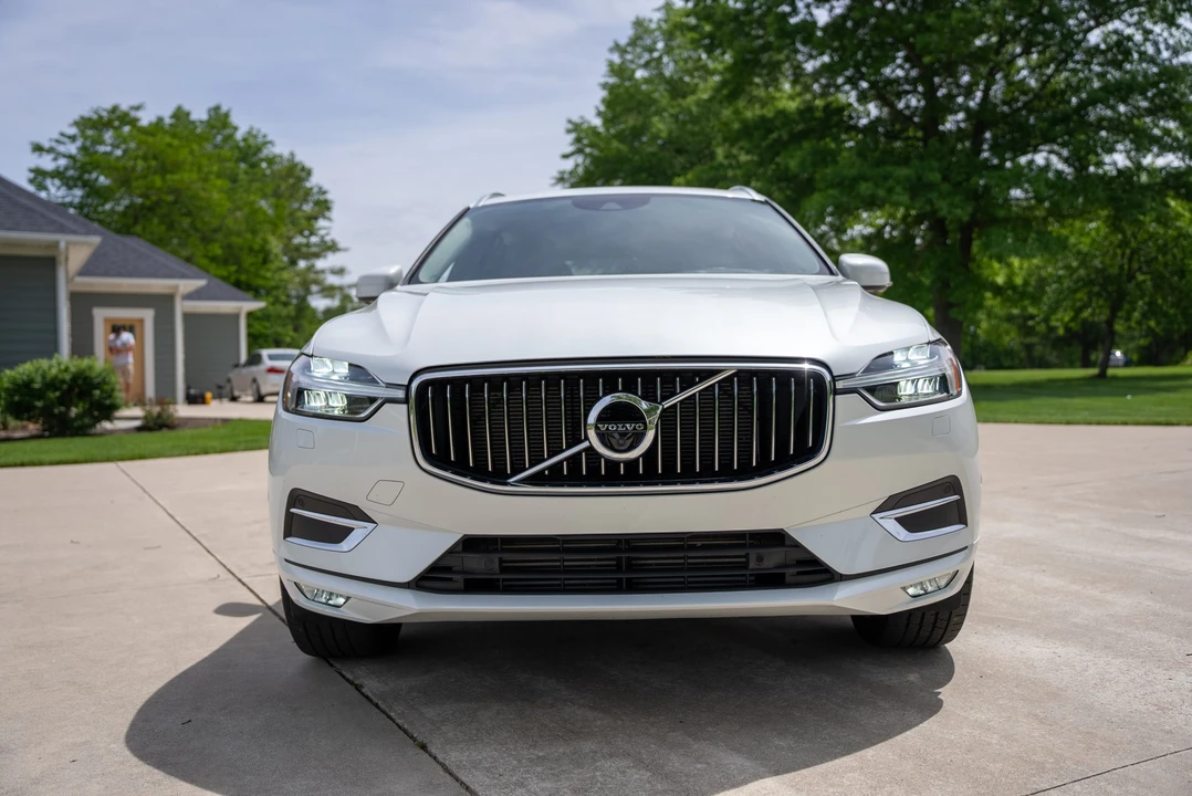 2018 Volvo XC60 2nd Gen - Image 10 of 31