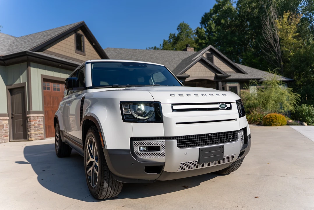 2020 Land Rover Defender L663 - Image 4 of 31