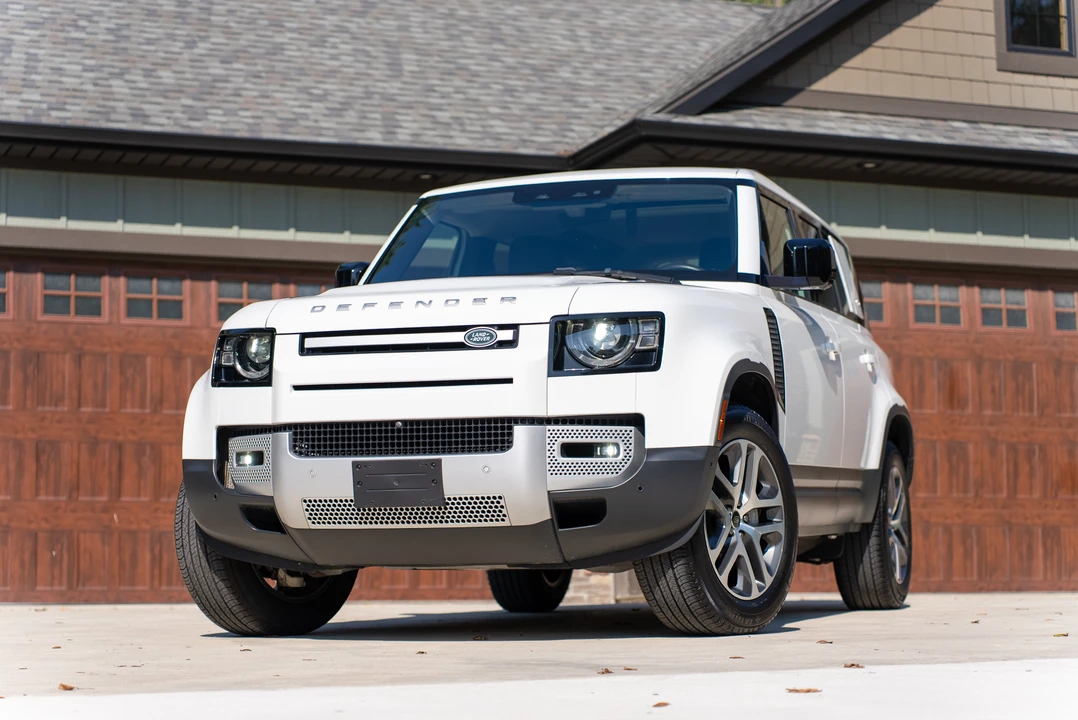 2020 Land Rover Defender L663 - Image 24 of 31