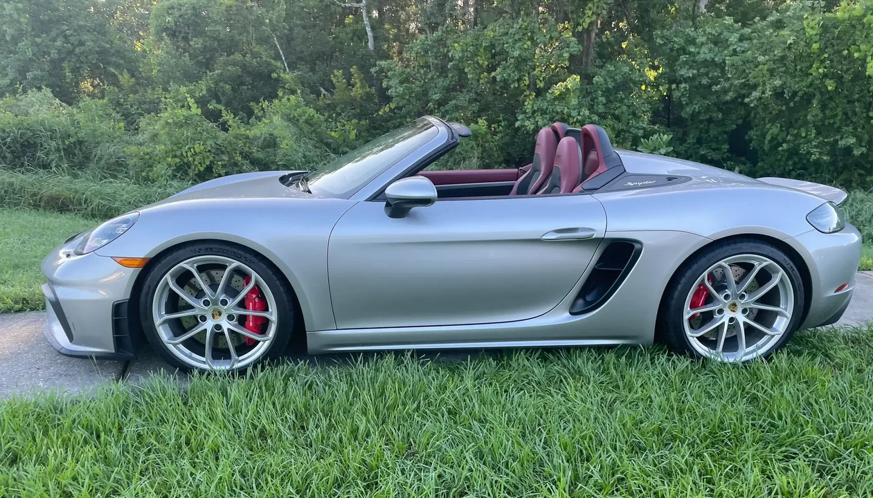 2022 Porsche 718 Boxster Spyder - Image 4 of 6