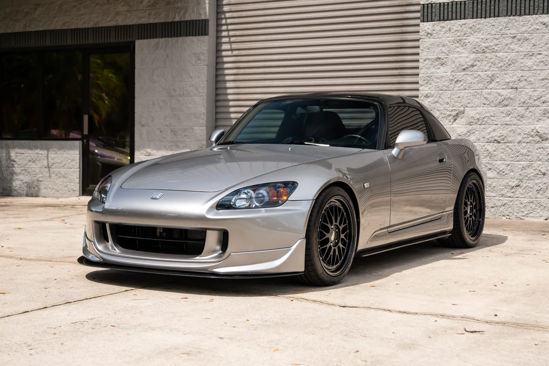 2004 Honda AP2 S2000 - Image 2 of 31