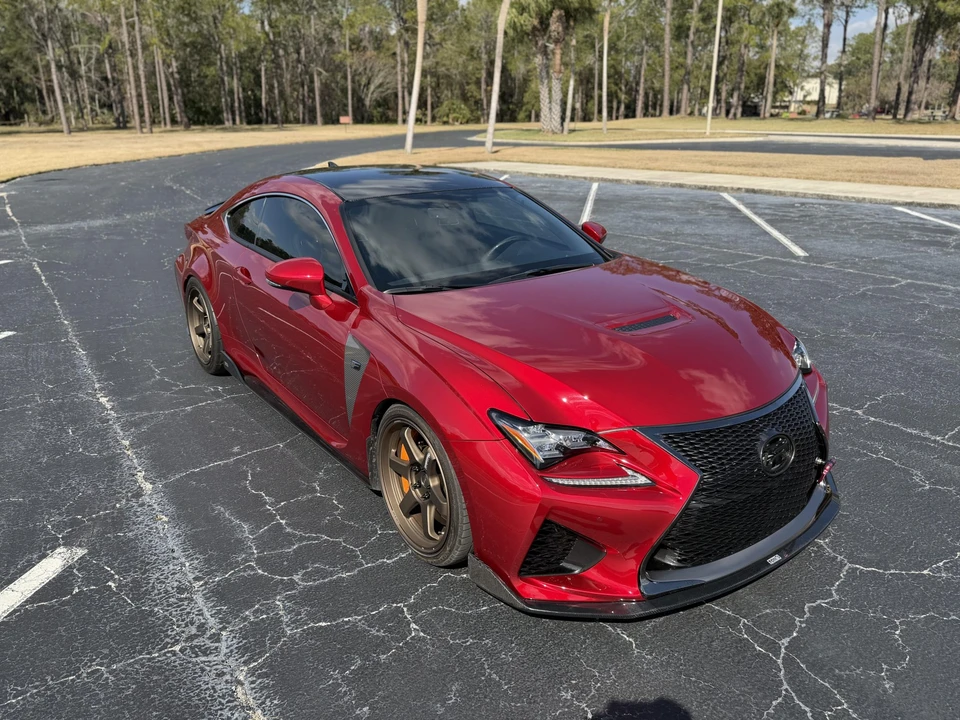 2017 Lexus RC F - Image 18 of 31