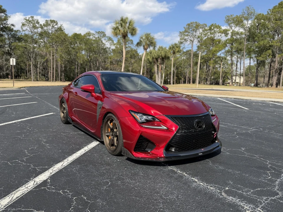 2017 Lexus RC F - Image 17 of 31