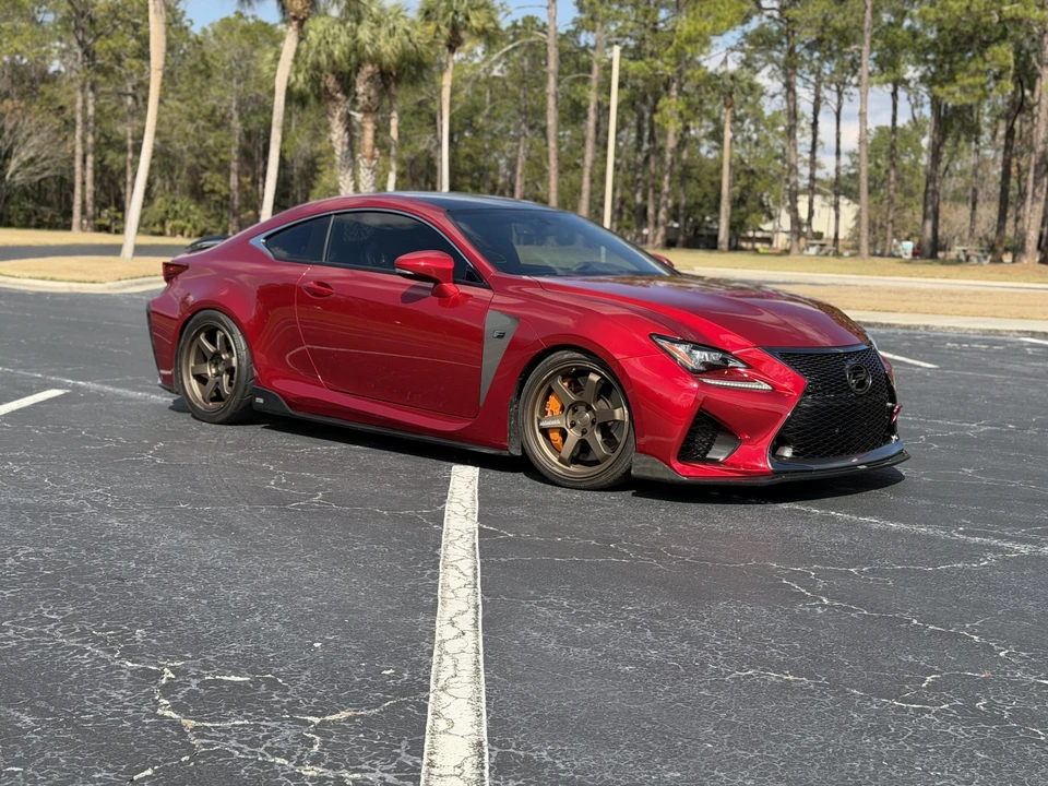 2017 Lexus RC F - Image 23 of 31