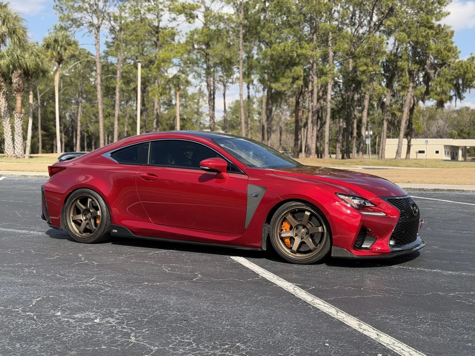 2017 Lexus RC F - Image 25 of 31