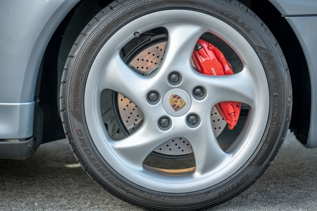 1996 Porsche 993 Carrera 4S - Image 24 of 31
