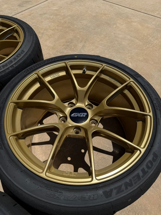 Parts & Memorabilia Other Wheels - Image 5 of 9