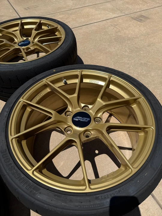 Parts & Memorabilia Other Wheels - Image 6 of 9