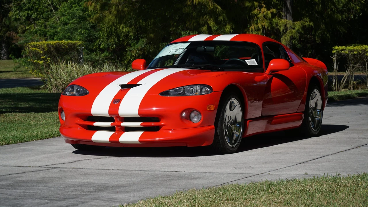 2002 Dodge Viper GTS 2nd Gen - Image 5 of 31