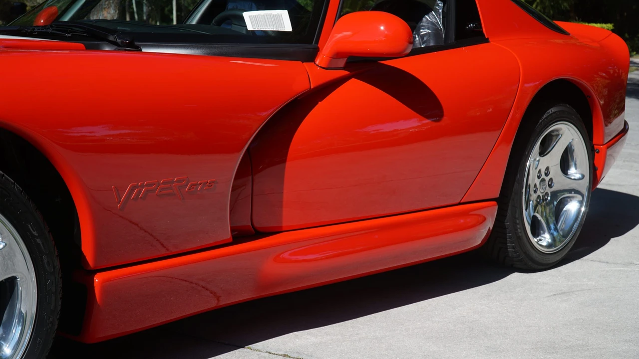 2002 Dodge Viper GTS 2nd Gen - Image 30 of 31