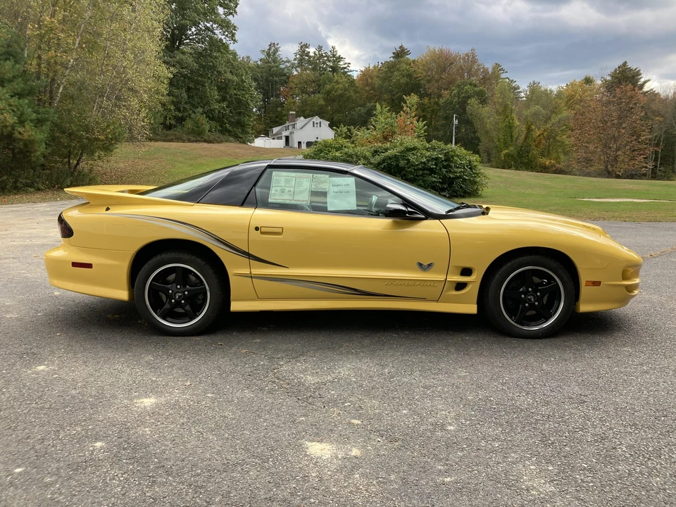 2002 Pontiac Firebird Trans Am 4th Gen - Image 2 of 31