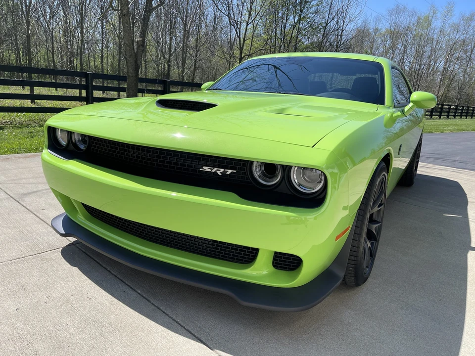 2015 Dodge Challenger SRT Hellcat 3rd Gen - Image 3 of 31