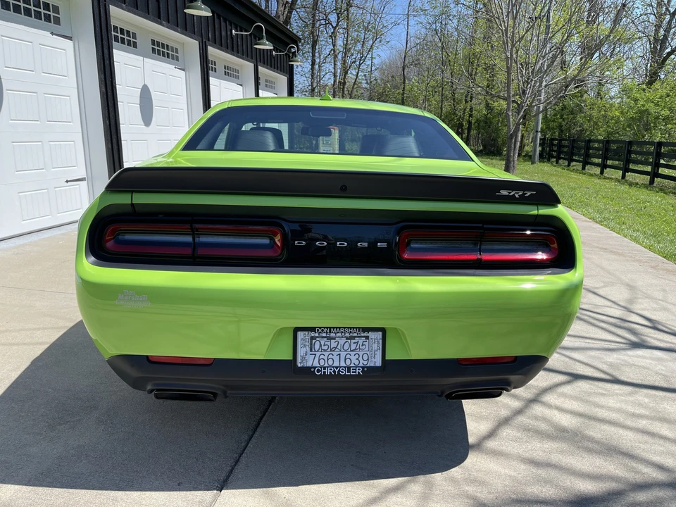 2015 Dodge Challenger SRT Hellcat 3rd Gen - Image 15 of 31