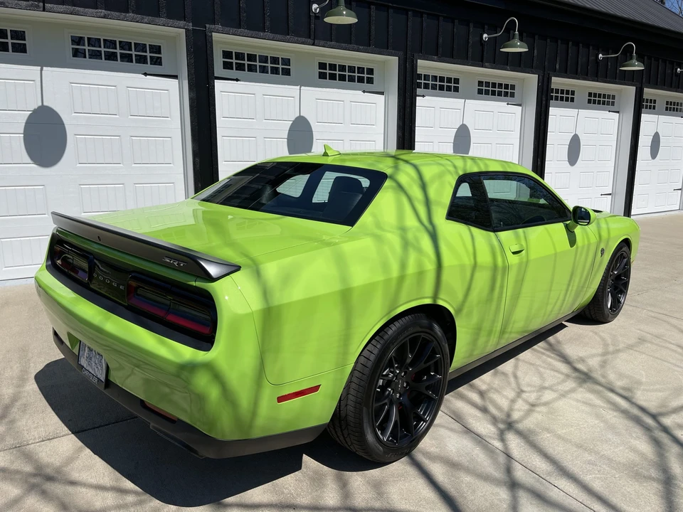 2015 Dodge Challenger SRT Hellcat 3rd Gen - Image 17 of 31