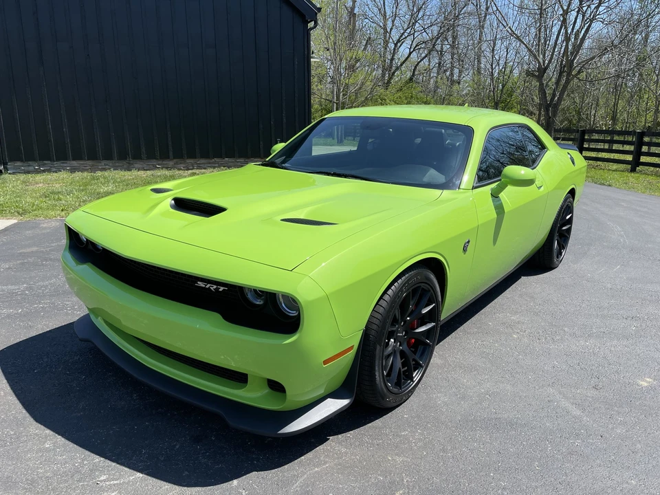 2015 Dodge Challenger SRT Hellcat 3rd Gen - Image 7 of 31