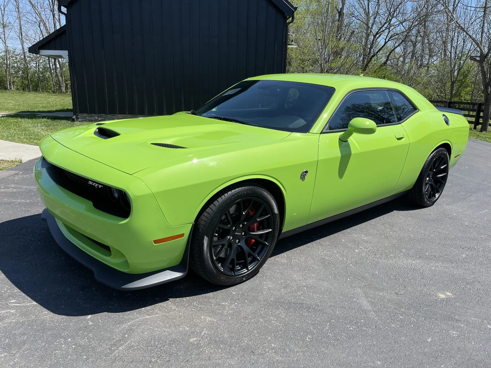 2015 Dodge Challenger SRT Hellcat 3rd Gen - Image 8 of 31
