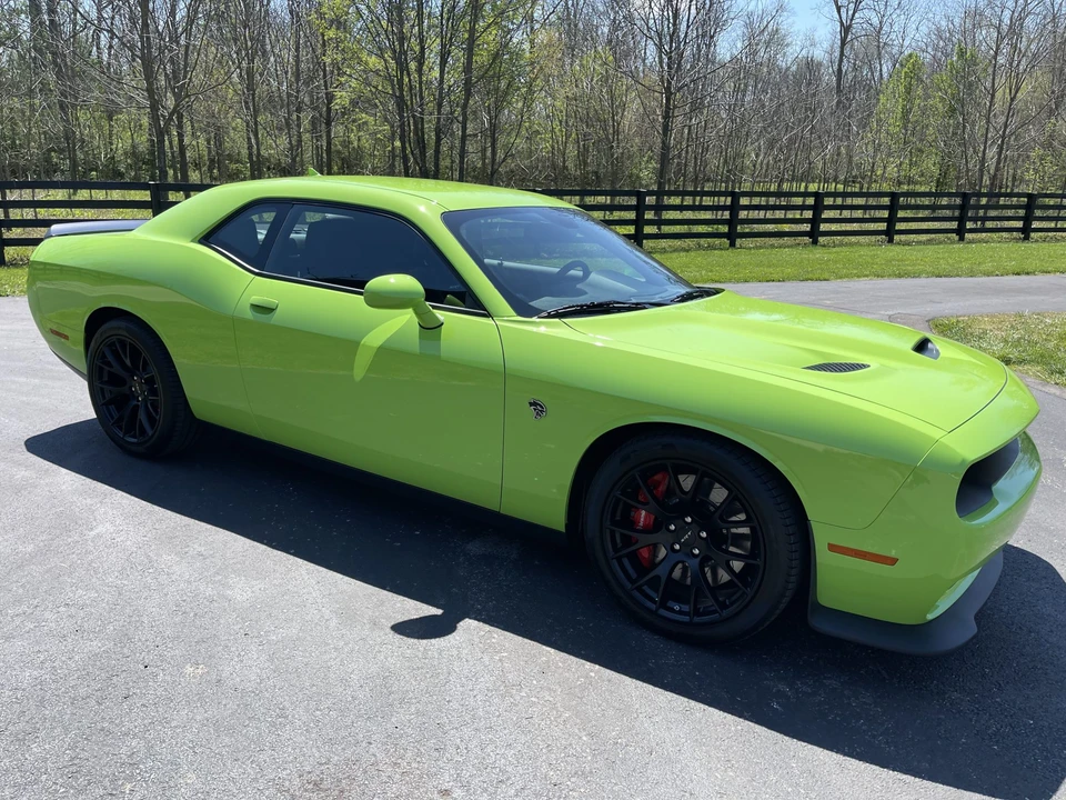 2015 Dodge Challenger SRT Hellcat 3rd Gen - Image 20 of 31