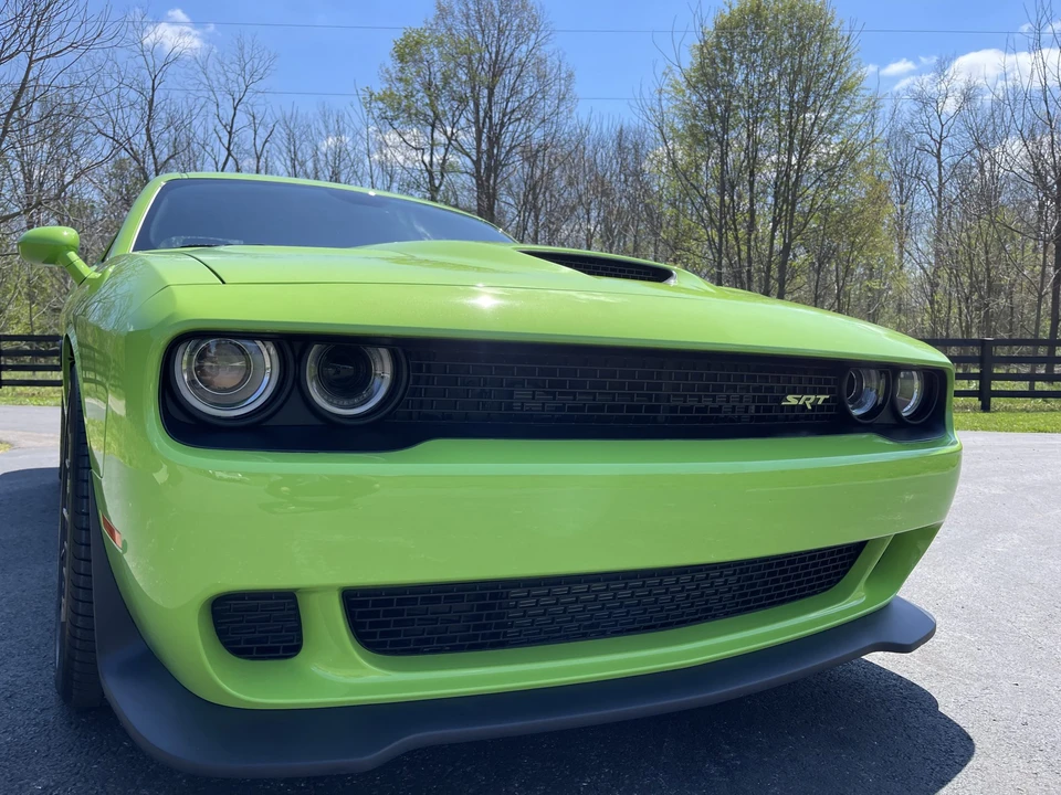 2015 Dodge Challenger SRT Hellcat 3rd Gen - Image 26 of 31