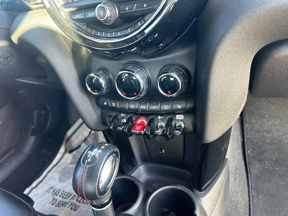 2019 Mini Mini Cooper S 3rd Gen - Image 6 of 16