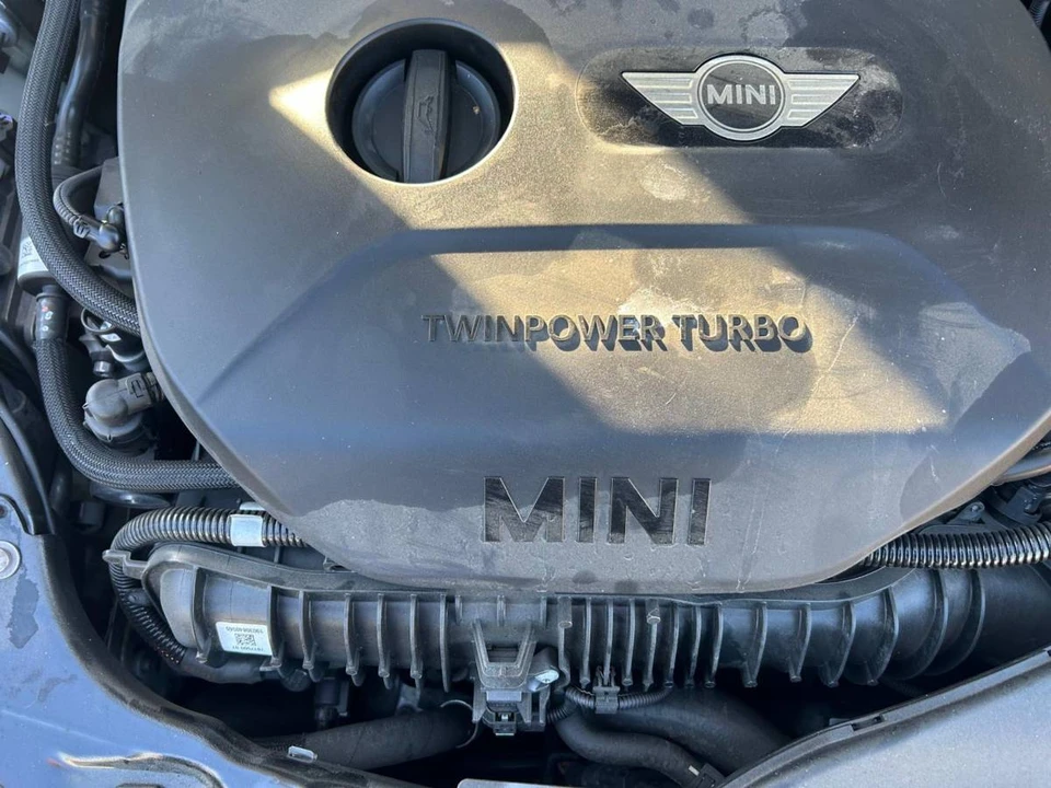 2019 Mini Mini Cooper S 3rd Gen - Image 14 of 17