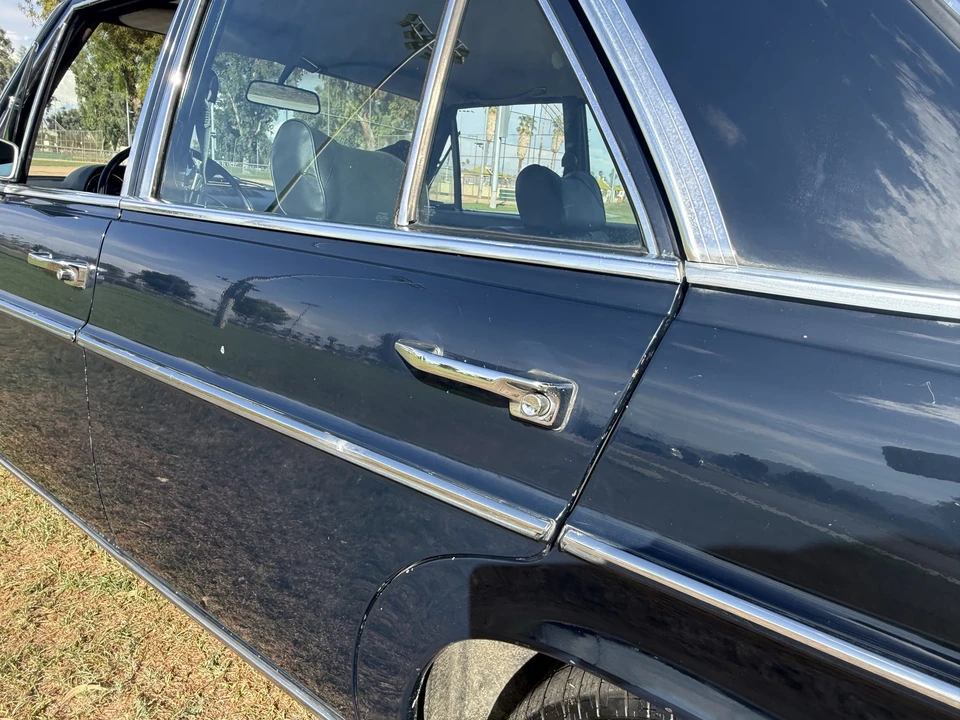1972 Mercedes-Benz W114 & W115 - Image 23 of 31