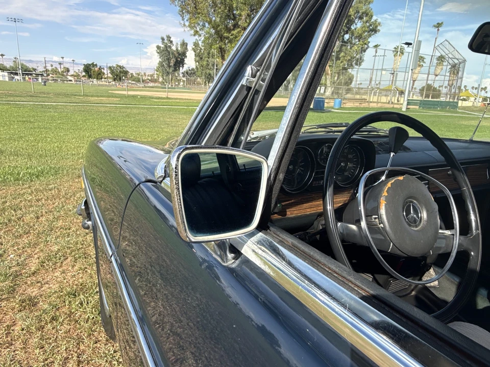 1972 Mercedes-Benz W114 & W115 - Image 28 of 31