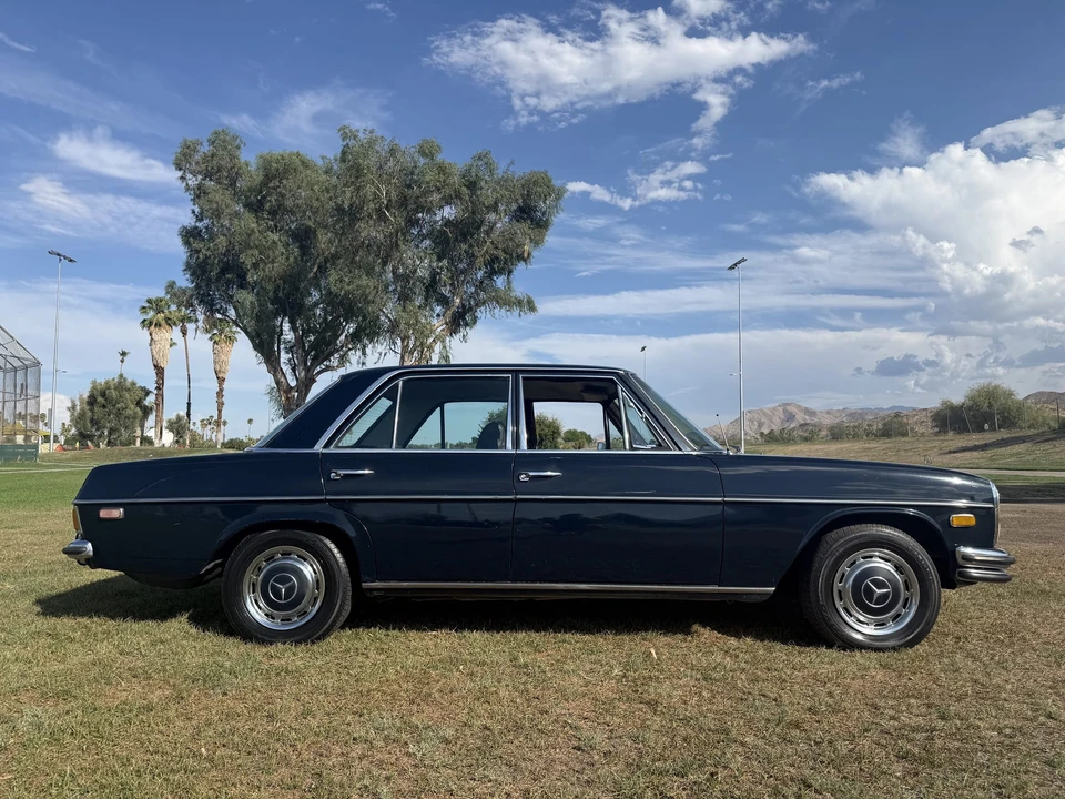 1972 Mercedes-Benz W114 & W115 - Image 7 of 31