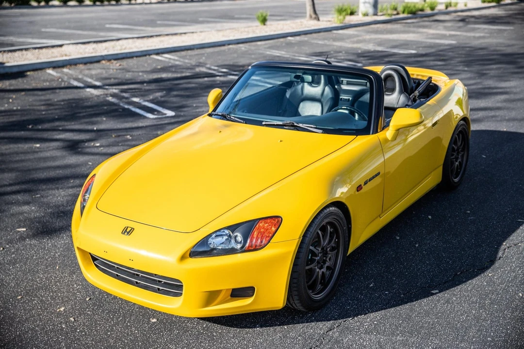 2002 Honda AP1 S2000 - Image 2 of 31