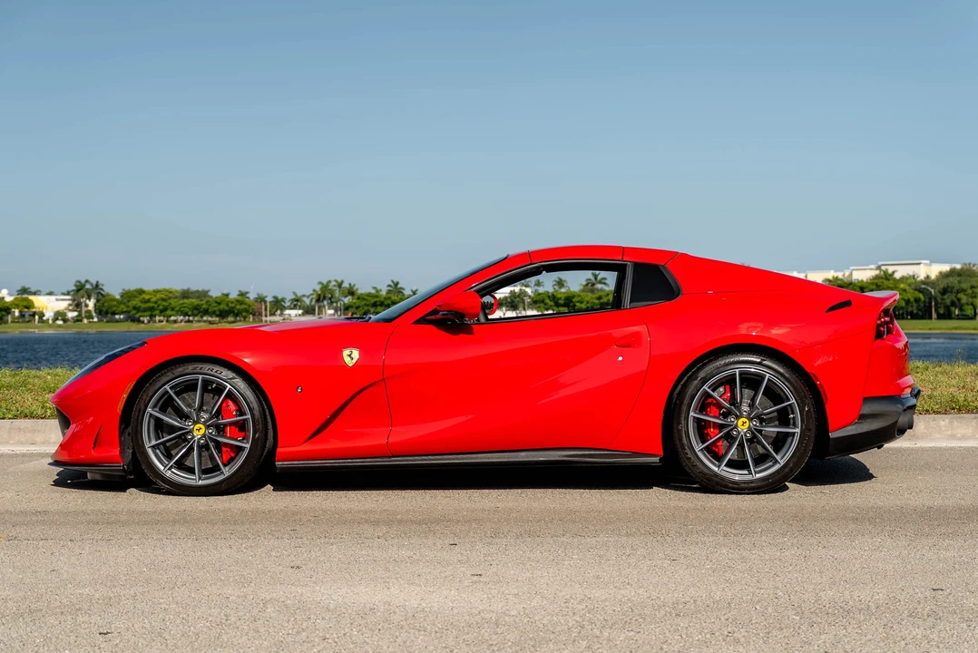 2023 Ferrari 812 GTS - Image 4 of 31