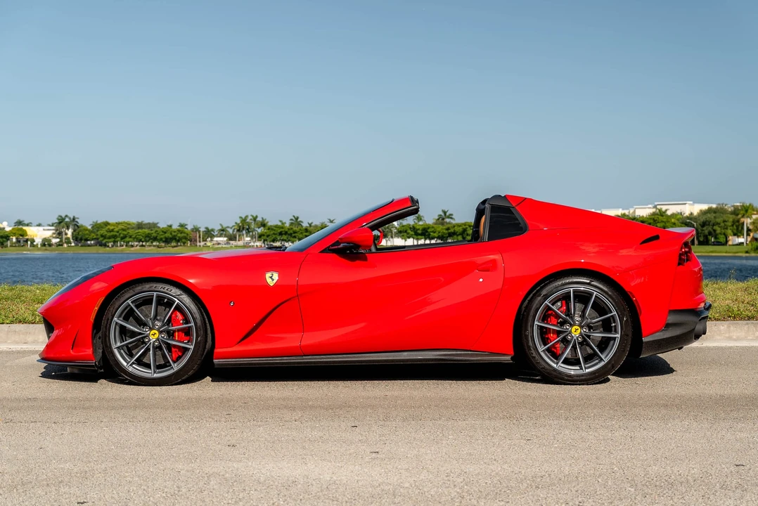 2023 Ferrari 812 GTS - Image 3 of 31