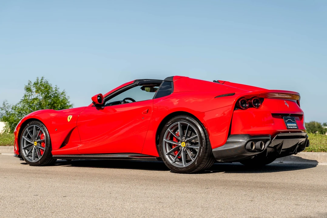 2023 Ferrari 812 GTS - Image 5 of 31