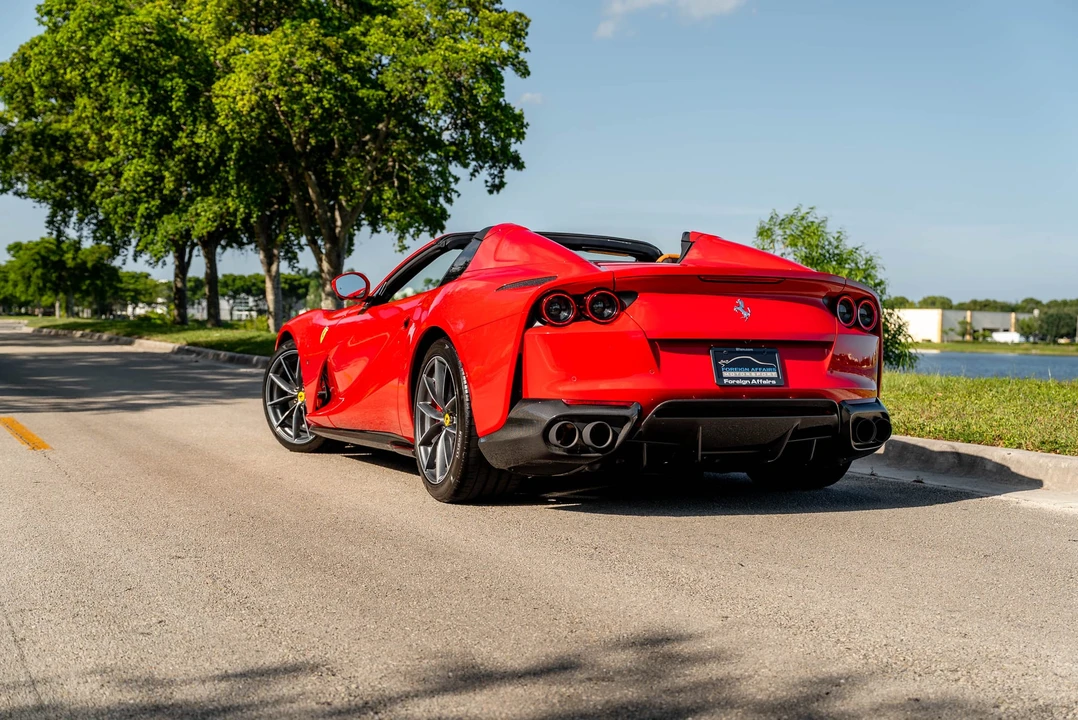2023 Ferrari 812 GTS - Image 7 of 31