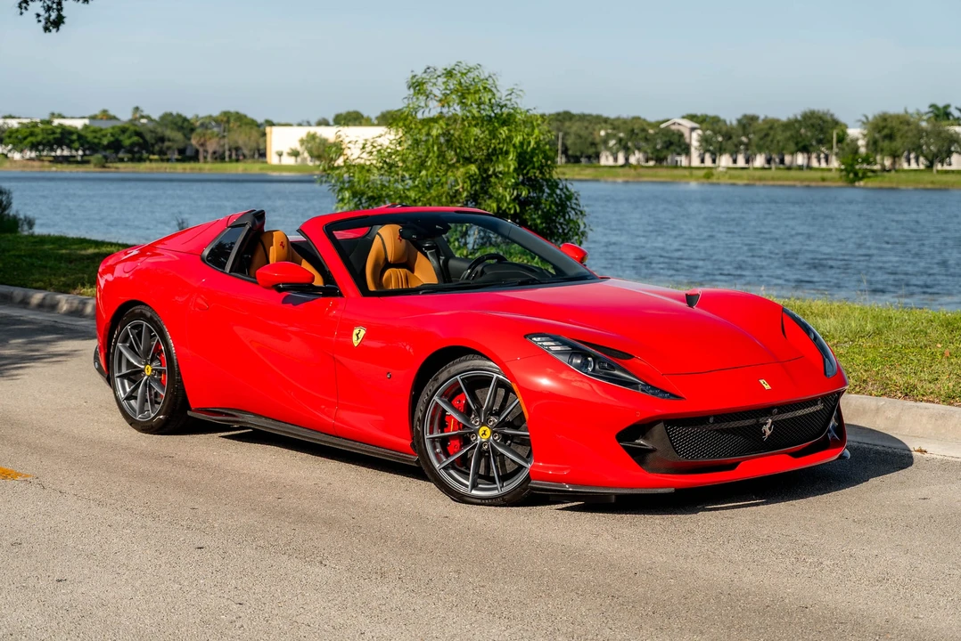 2023 Ferrari 812 GTS - Image 13 of 31