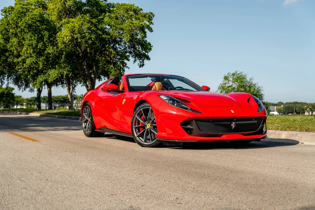 2023 Ferrari 812 GTS - Image 15 of 31