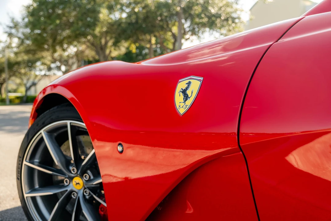 2023 Ferrari 812 GTS - Image 29 of 31