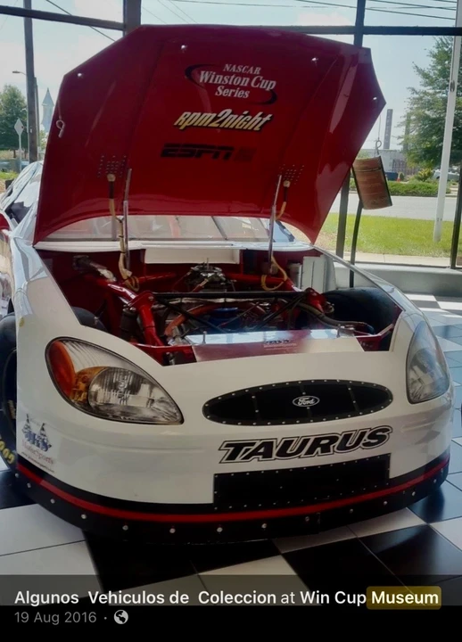 1900 Ford Taurus - Image 22 of 24