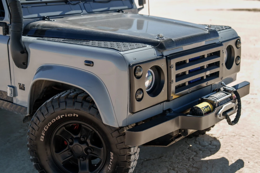 1900 Land Rover Defender 110 - Image 10 of 31