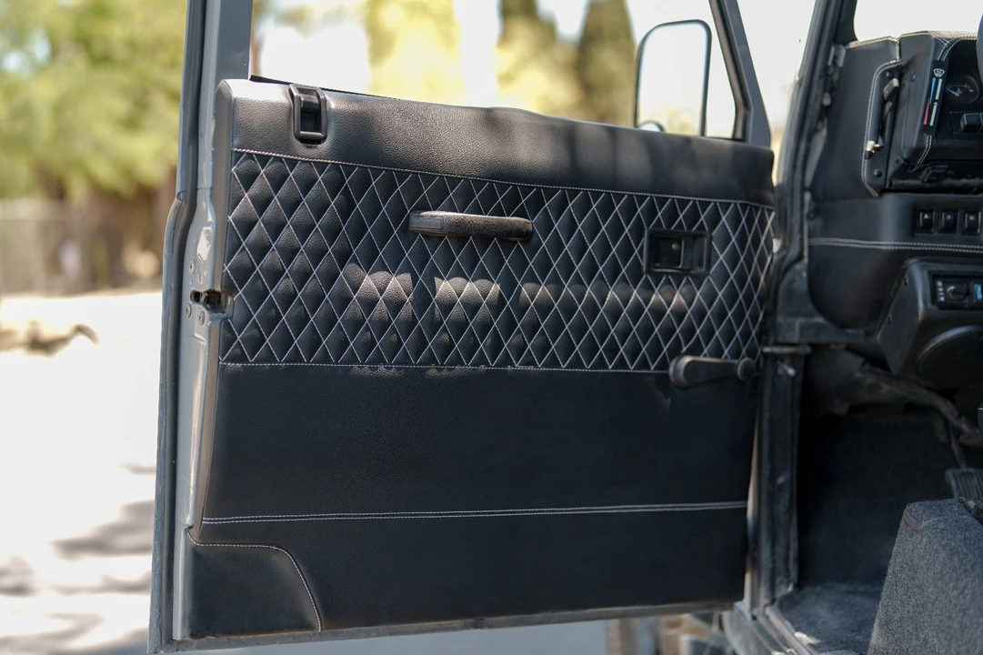 1900 Land Rover Defender 110 - Image 24 of 31