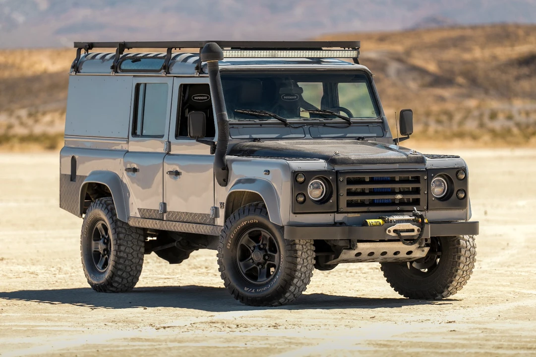 1900 Land Rover Defender 110 - Image 8 of 31