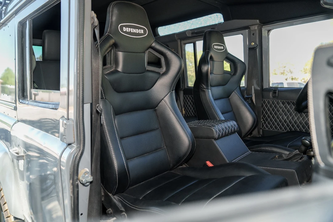 1900 Land Rover Defender 110 - Image 27 of 31