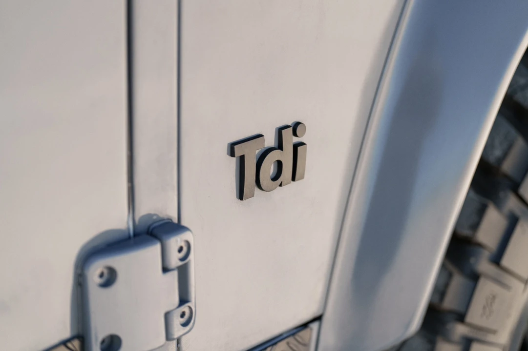 1900 Land Rover Defender 110 - Image 15 of 31