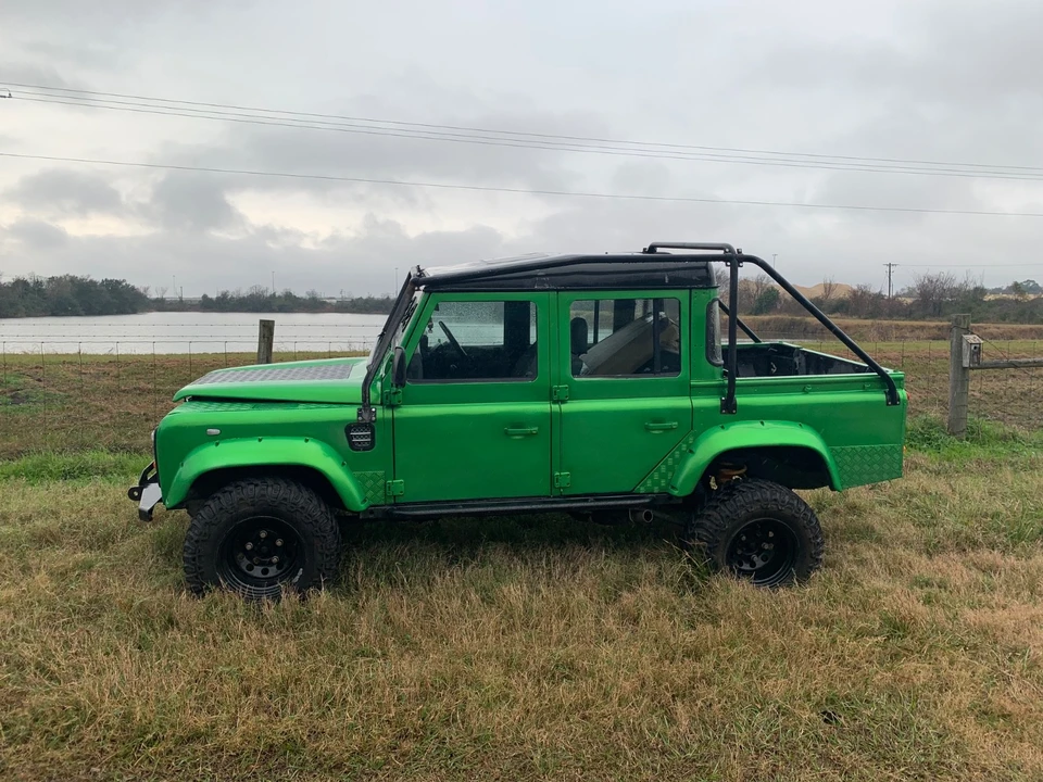 1900 Land Rover Defender - Image 17 of 21