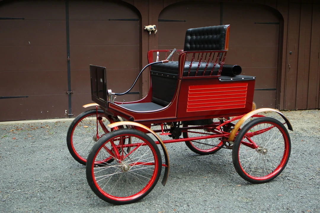 1900 Locomobile - Image 2 of 18