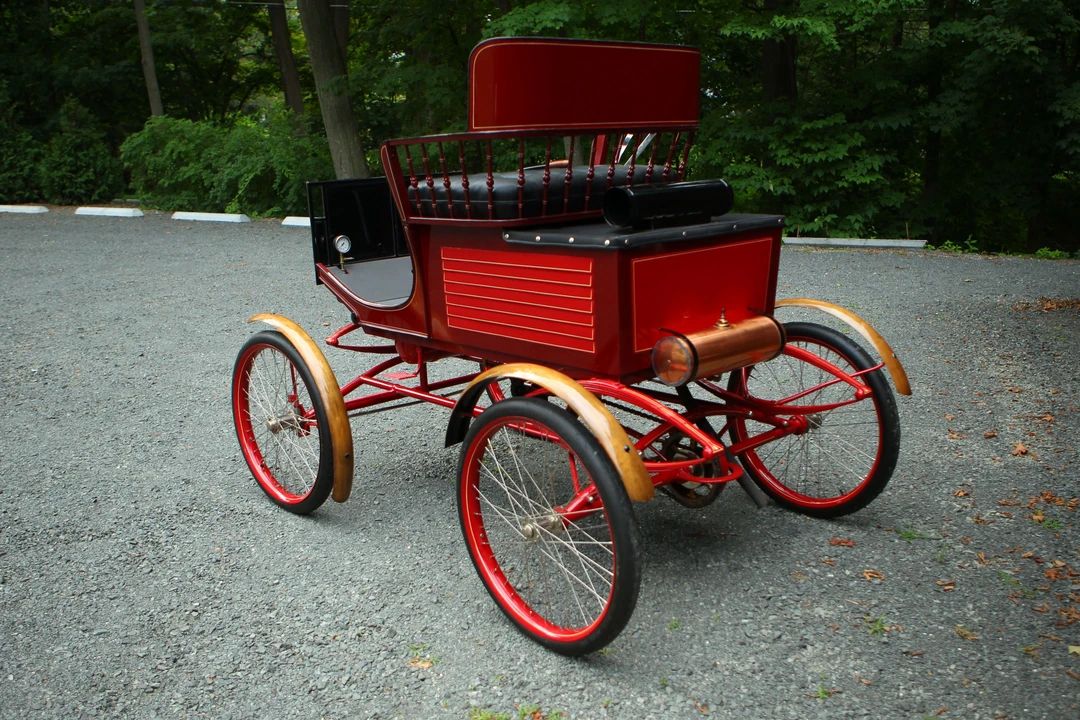 1900 Locomobile - Image 3 of 18