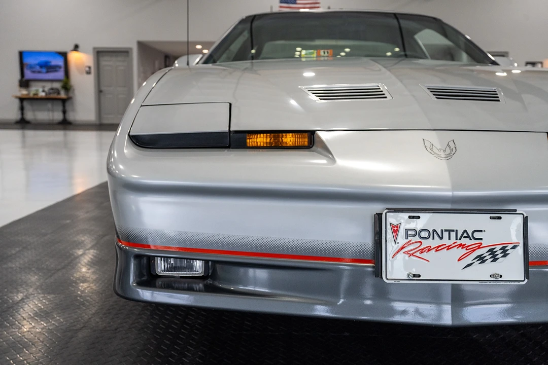 1985 Pontiac Firebird Trans Am 3rd Gen - Image 17 of 31
