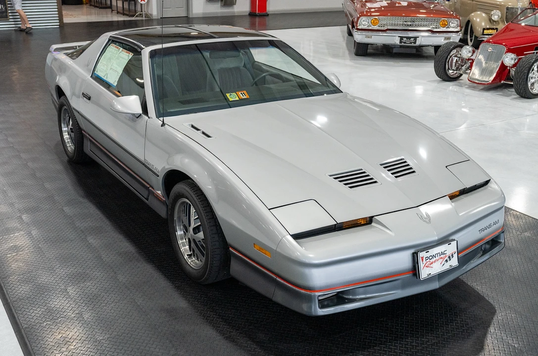 1985 Pontiac Firebird Trans Am 3rd Gen - Image 2 of 31