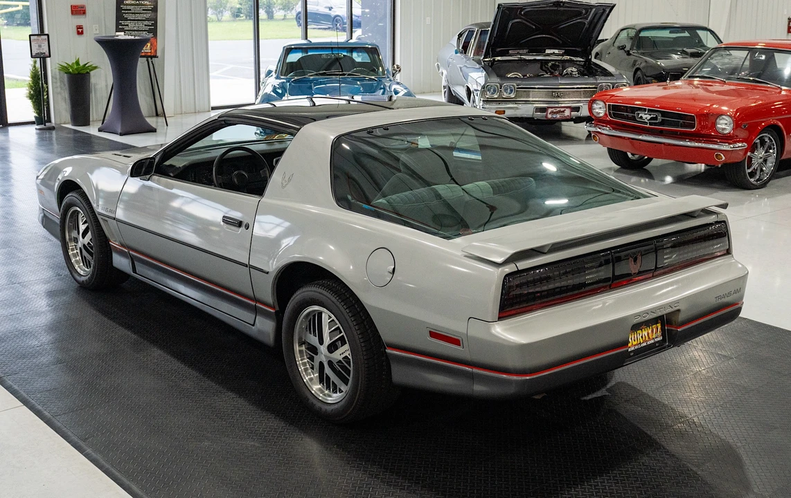 1985 Pontiac Firebird Trans Am 3rd Gen - Image 6 of 31