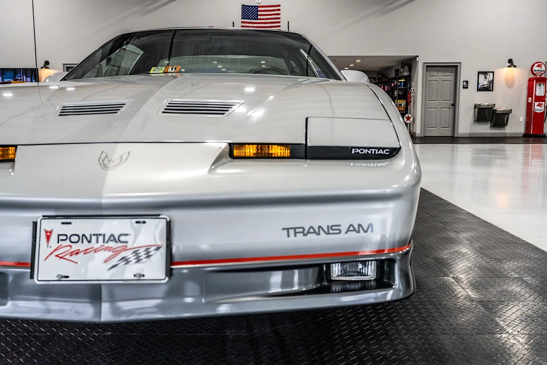 1985 Pontiac Firebird Trans Am 3rd Gen - Image 18 of 31